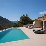 Alexandra *