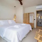 Alexandra Villa