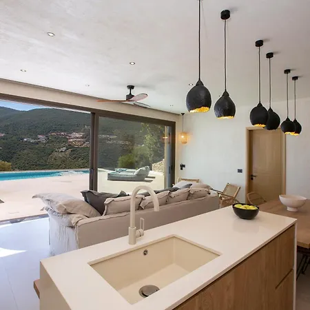 Alexandra Lefkada City