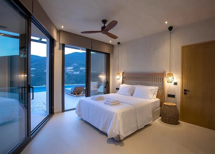 Alexandra Lefkada City